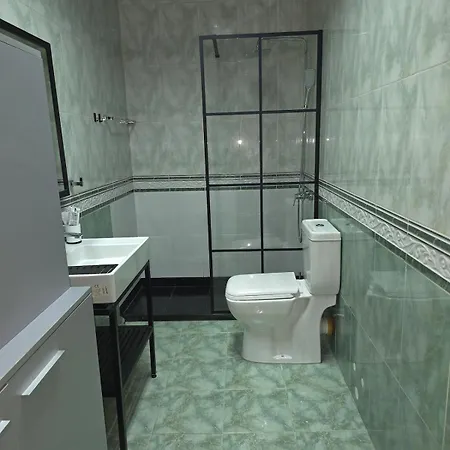 Sky Penthouse-blloku * Tirana