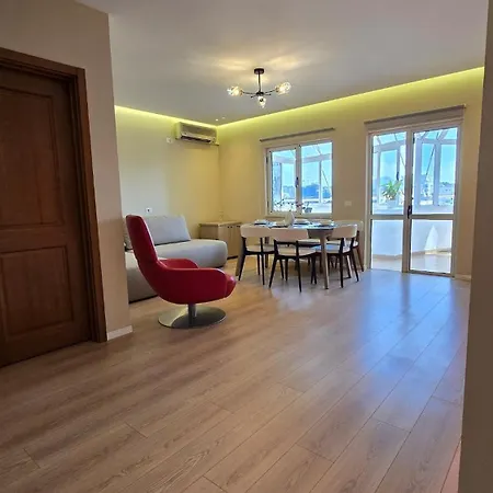 Sky Penthouse-blloku تيرانا