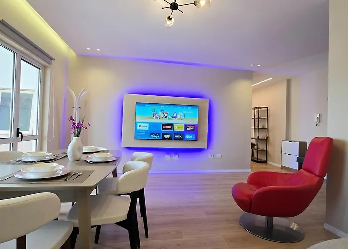 شقة Sky Penthouse-blloku تيرانا