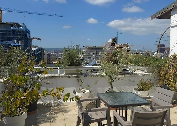 Sky Penthouse-blloku تيرانا